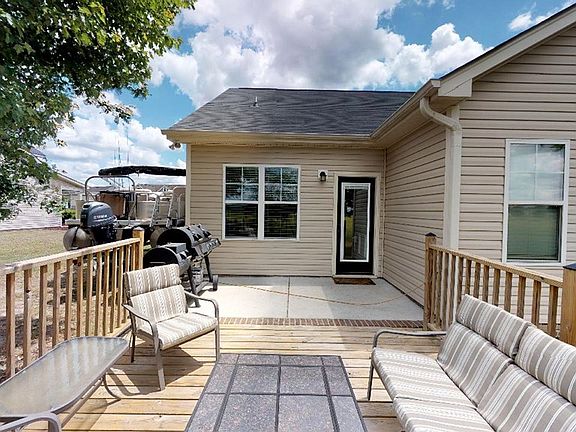5th image of 307 Stillwater Creek Dr