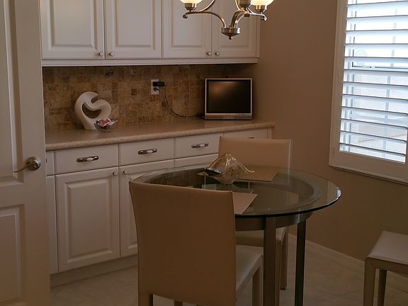 Breakfast Nook
