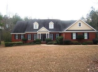 229 Hidden Lakes Dr, Gray, GA 31032