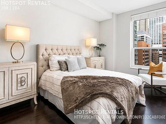 4th image of 850 S Lakeshore Dr N #1/15