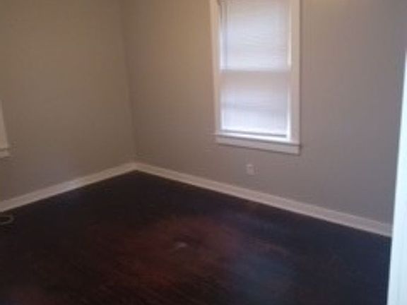 3rd image of 468 1/2 N Church St