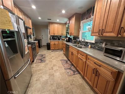 7300 Etiwanda Ave, Reseda, CA, 91335