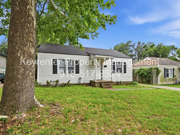 3912 E Admiral Ct — Photo 3