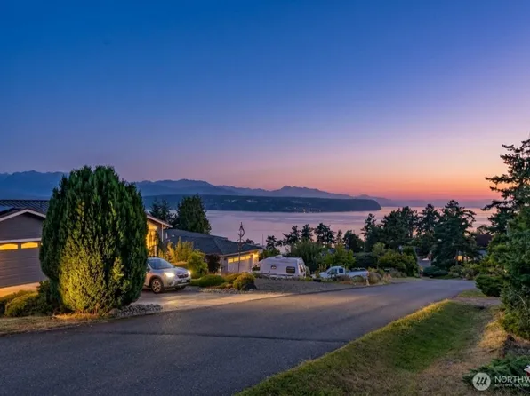71 Quinault Lp, Port Townsend, WA 98368