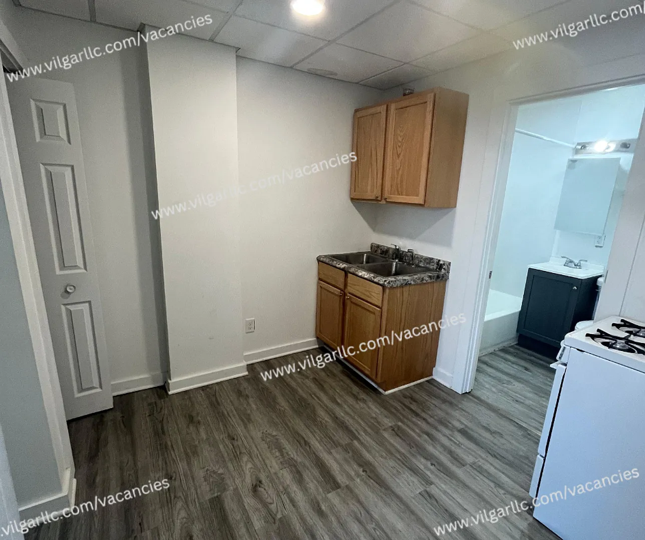3902 Elm St — Photo 2