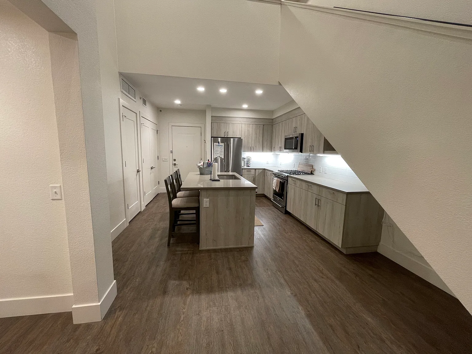 431 E Bayaud Ave — Photo 4