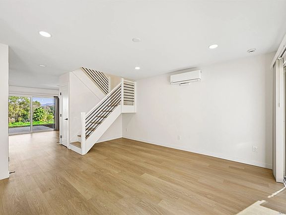 2nd image of 11218 Poblado Rd