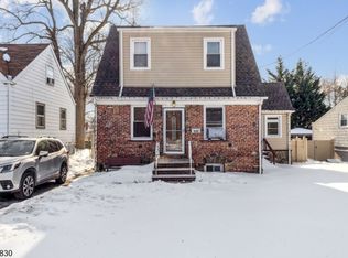 688 W Lake Ave, Rahway City, NJ 07065