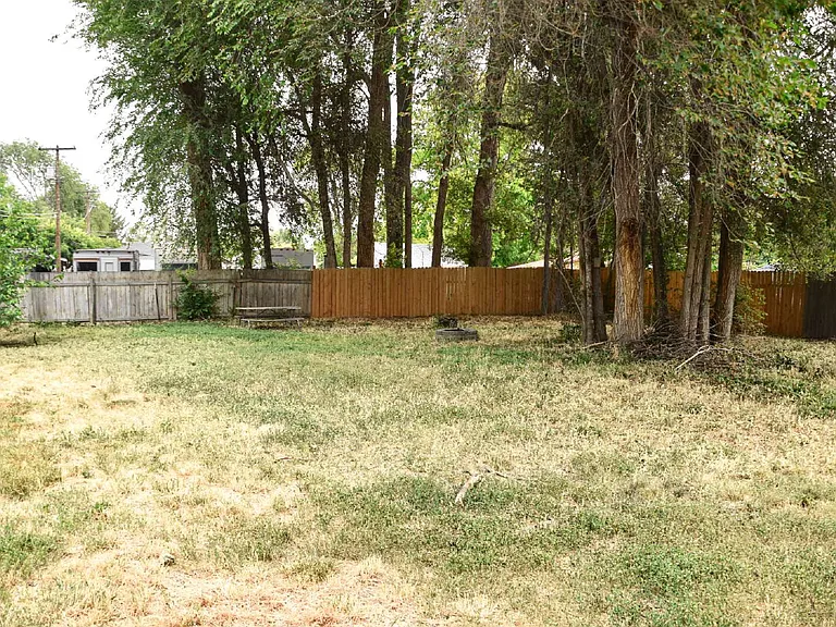 234 Hudson Ave — Photo 15