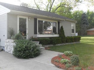 2081 Brown School Rd, Saint Joseph, MI 49085