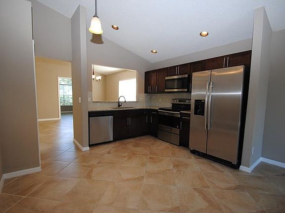 5th image of 1818 Wexham Blvd