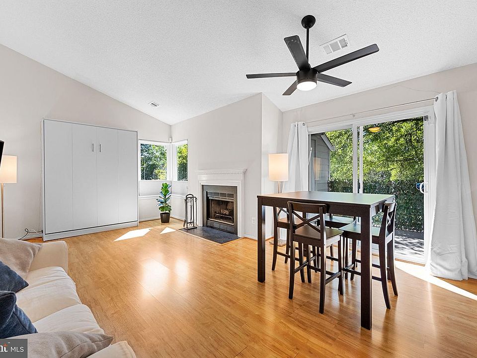 1st image of 11743 Summerchase Cir APT B