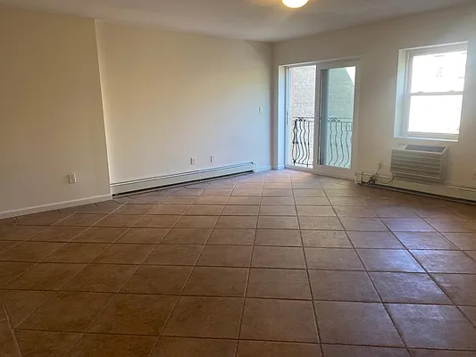 Rented by US # 1 Realty | media 10