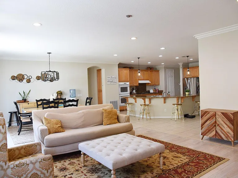 1707 Cortez Ave — Photo 12