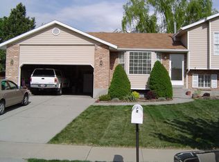 11635 S Hagan Rd, Sandy, UT 84092