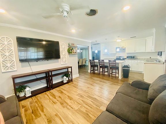 4th image of 303 Ishmeal St