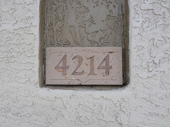 2nd image of 4214 E Loma Vista St