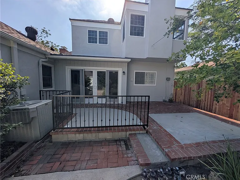 582 N Sunnyslope Ave — Photo 61