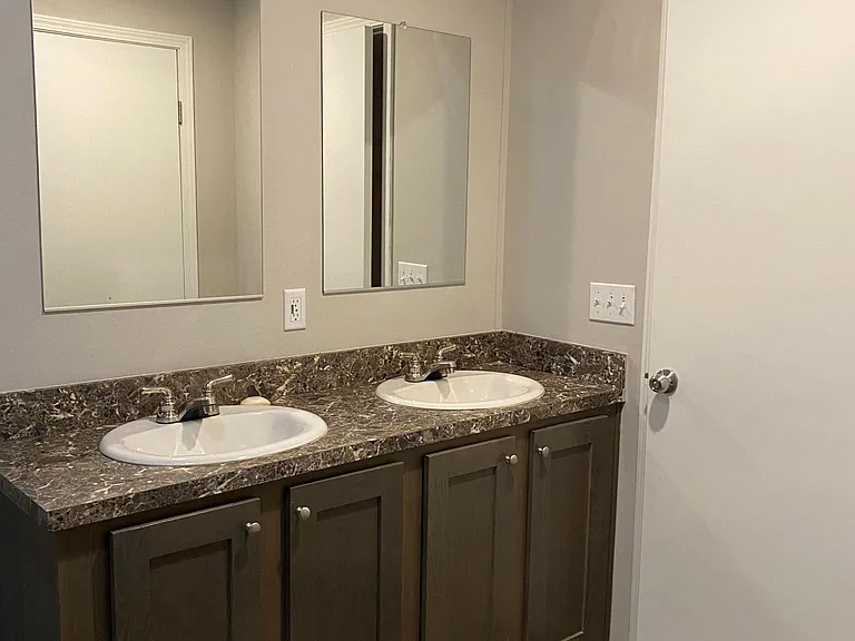 12118 Anderson Dr — Photo 14
