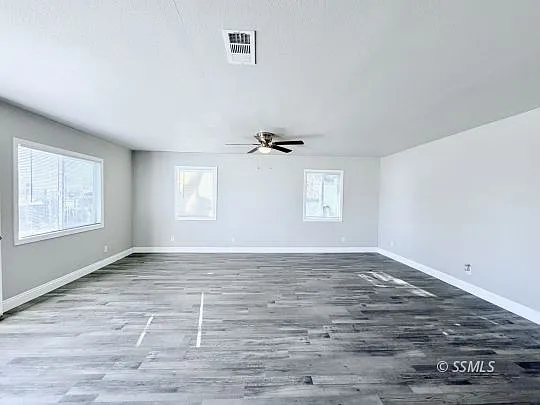 430 W Wilson Ave — Photo 3