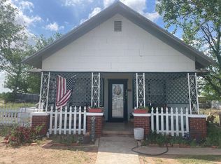 2010 Hutchings Ave, Ballinger, TX 76821