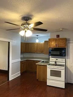1 bed, 950 sqft, $1,425 — Photo 4