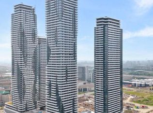 28 Interchange Way #2707, Vaughan, ON L4K5C3