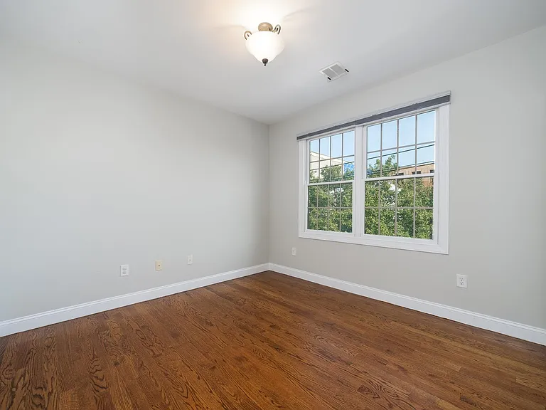 133 Brunswick St #2 — Photo 26