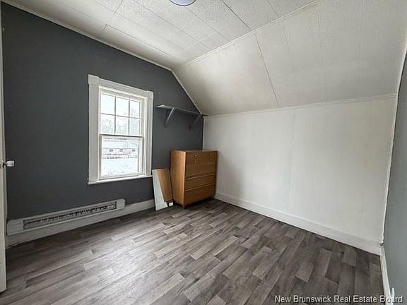 5th image of 149 Main St