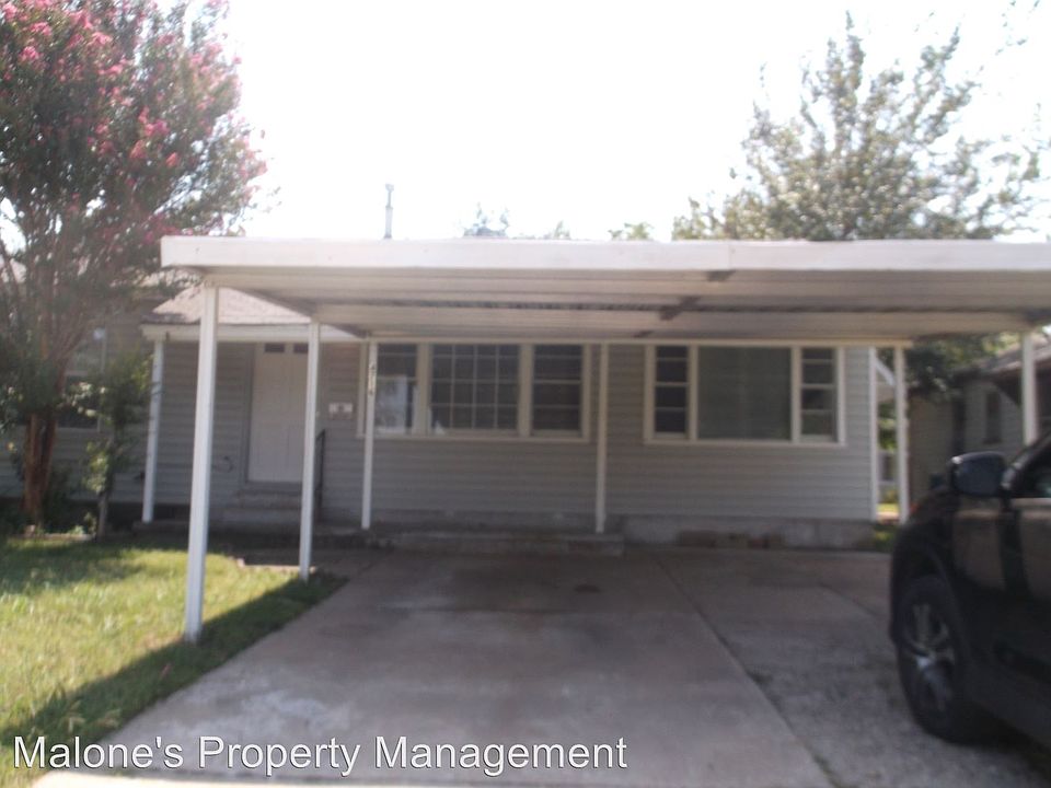 1st image of 4716 SE 23rd St