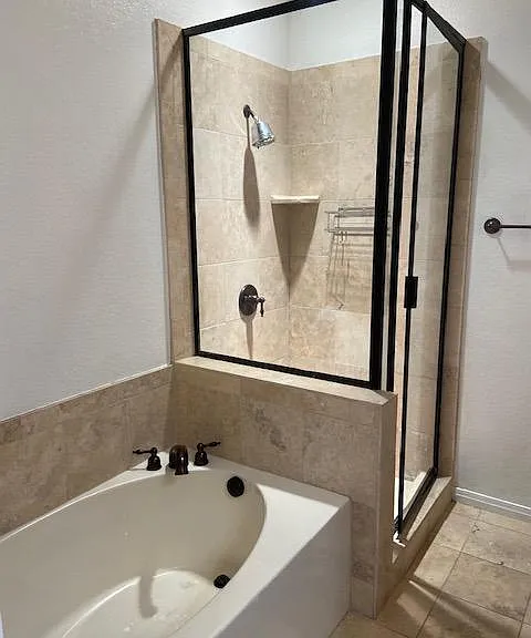 2101 Town Centre Dr #1404 — Photo 9