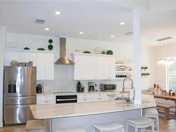 2nd image of 9109 Quartz LN