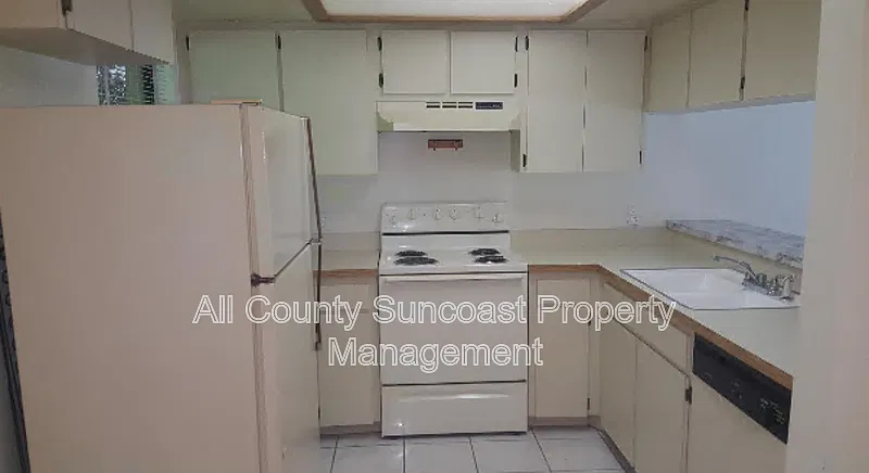 2 bed, 1.5 bath, $1,295 — Photo 4