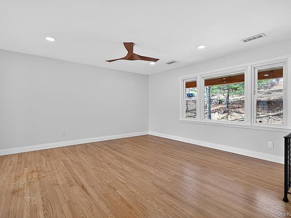 5th image of 36 Sands Point Road