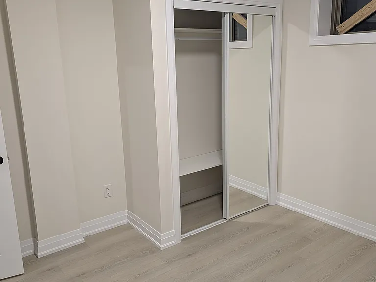 2445 Charles Cornwall Ave #BASEMENT — Photo 7