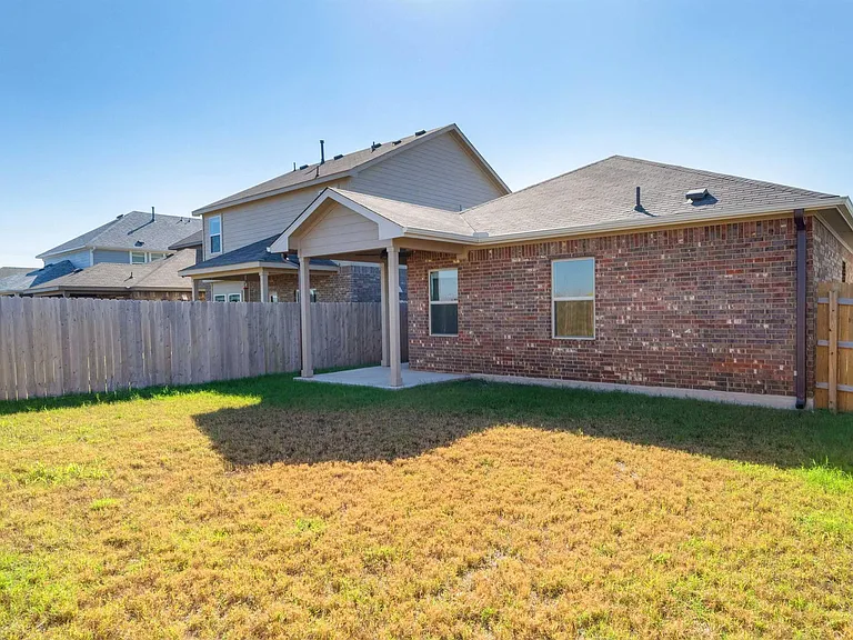 5912 Wolf Pack Dr — Photo 43