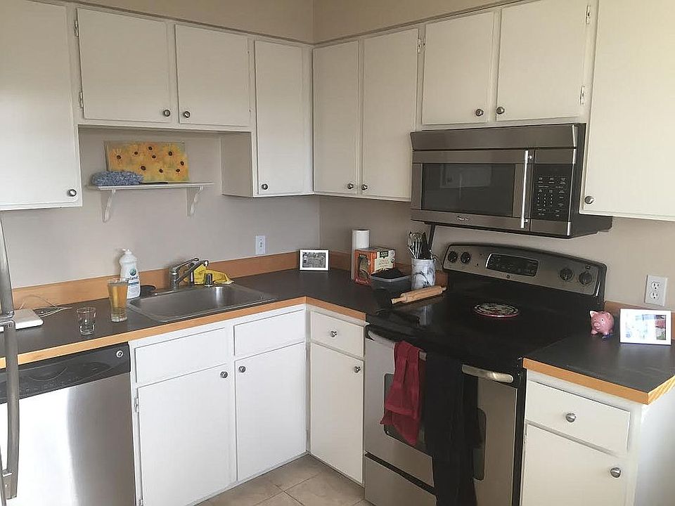 1st image of 3626 14th Ave W APT 204