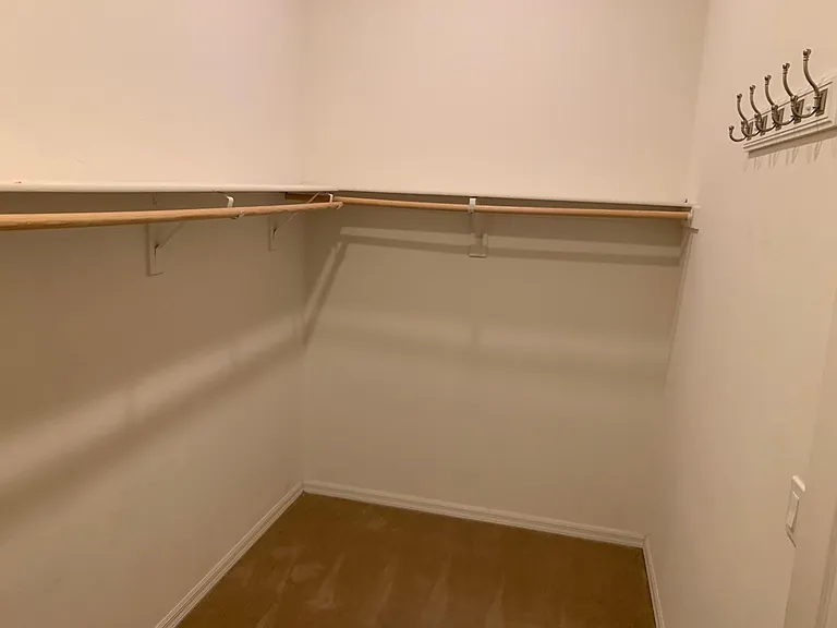 1158 Olivia Pkwy — Photo 32