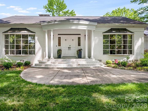 2nd image of 2738 Beverwyck Rd
