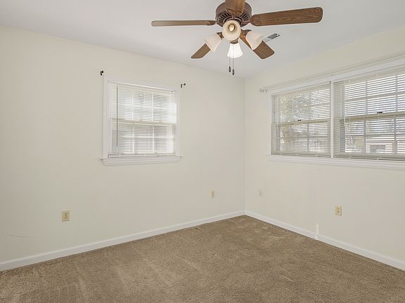 5th image of 11213 Hillwood Dr SE
