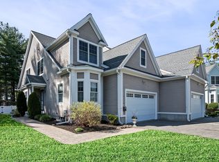 22 Gates Ln #A, Wakefield, MA 01880