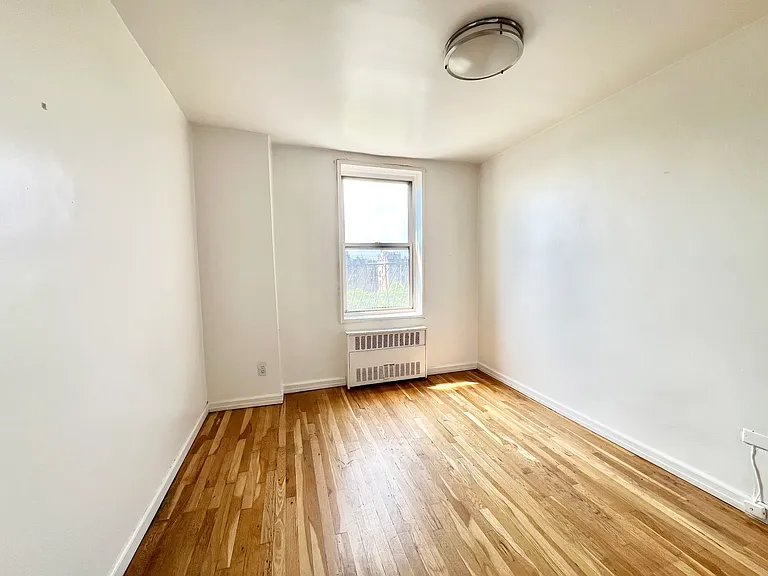 483A Ocean Pkwy #6C — Photo 4
