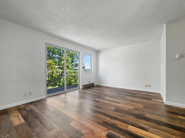 Peco Plaza, 2040 8th Ave N APT 302, Seattle, WA 98109