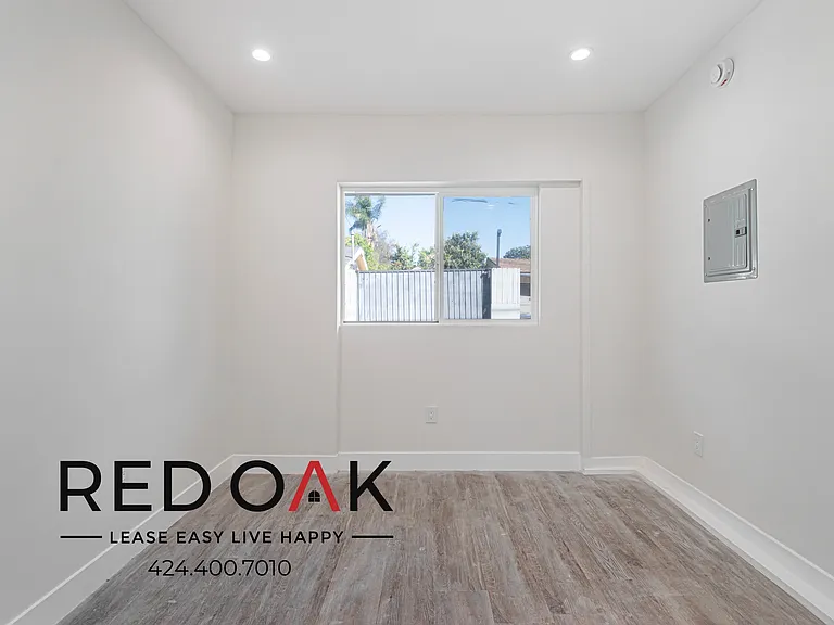 400 Western Ave #9 — Photo 10