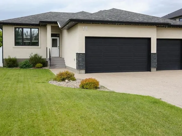 15 Yale PLACE, White City, SK S4L 0C7