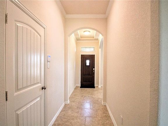 4th image of 101 Plantain Dr