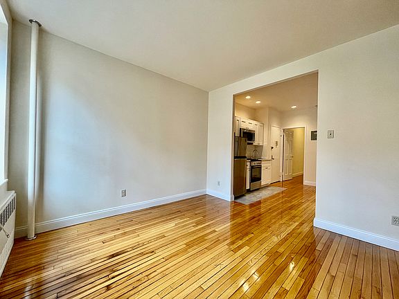 5th image of 245 E 77th St APT 4fe