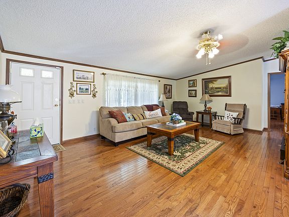 2nd image of 78 Treeline Ct