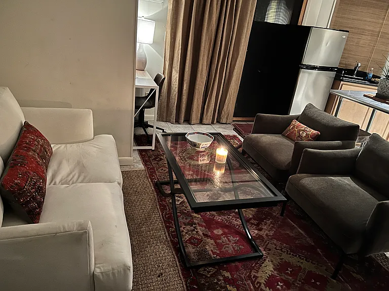 54 Parkwood Ave #1/2 — Photo 3