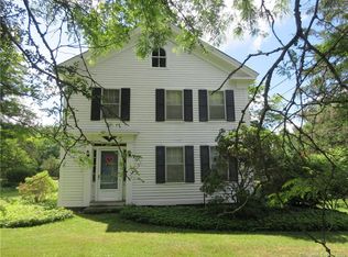 31 Comstock Bridge Rd, Colchester, CT 06415